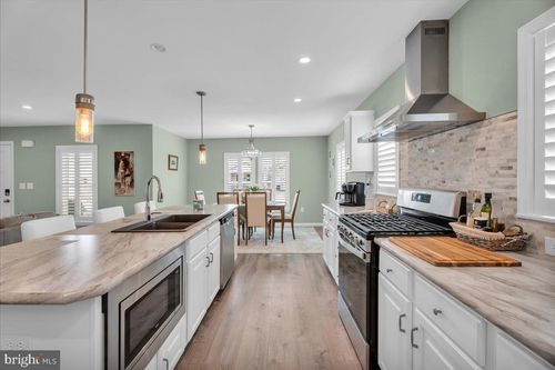 2230 Monmouth Ln, WILLIAMSTOWN, NJ, 08094-3916 | Card Image