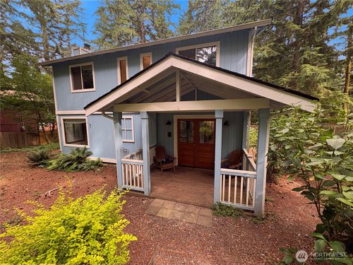 43126 Se 175th Ln, North Bend, WA, 98045-9302 | Card Image