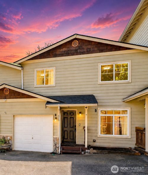2b-313 10th St, Snohomish, WA, 98290-2208 | Card Image