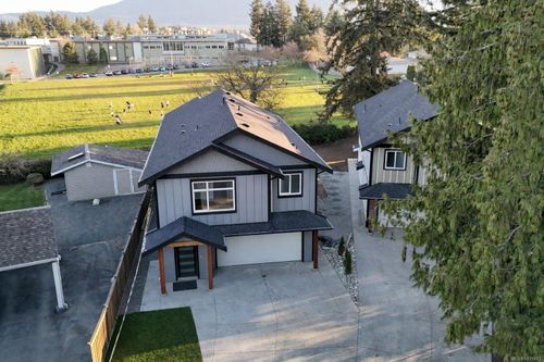 416 Diamond Blvd, Nanaimo, BC, V9T2R7 | Card Image
