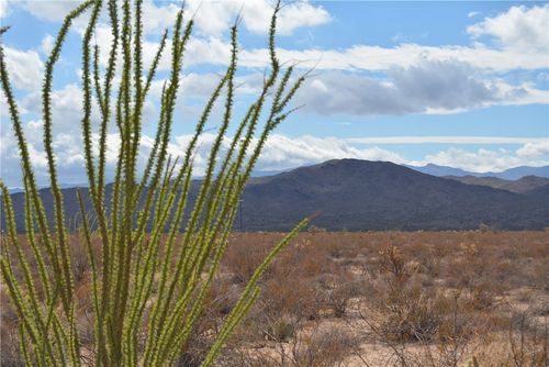 3271-3271 S Arlington Rd, Yucca, AZ, 86438 | Card Image