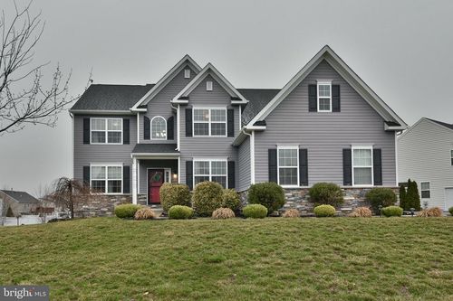 2290 Sterling Dr, GILBERTSVILLE, PA, 19525-9371 | Card Image