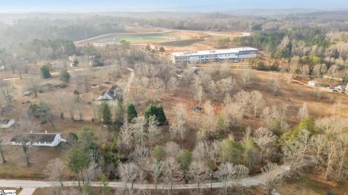 135 Raybrook Ct, Taylors, SC, 29687-6753 | Card Image