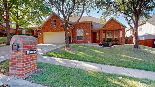1910 Wickersham Ln, Corinth, TX, 76210-0033 | Card Image