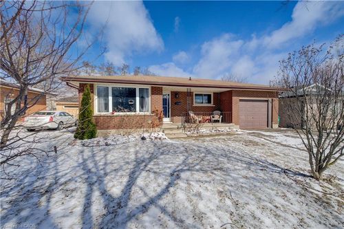 50 Farrier Dr, Kitchener, ON, N2P1J5 | Card Image
