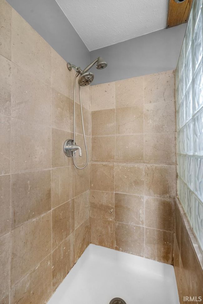 230 Meadows Dr, House other with 4 bedrooms, 3 bathrooms and null parking in Greentown IN | Image 32
