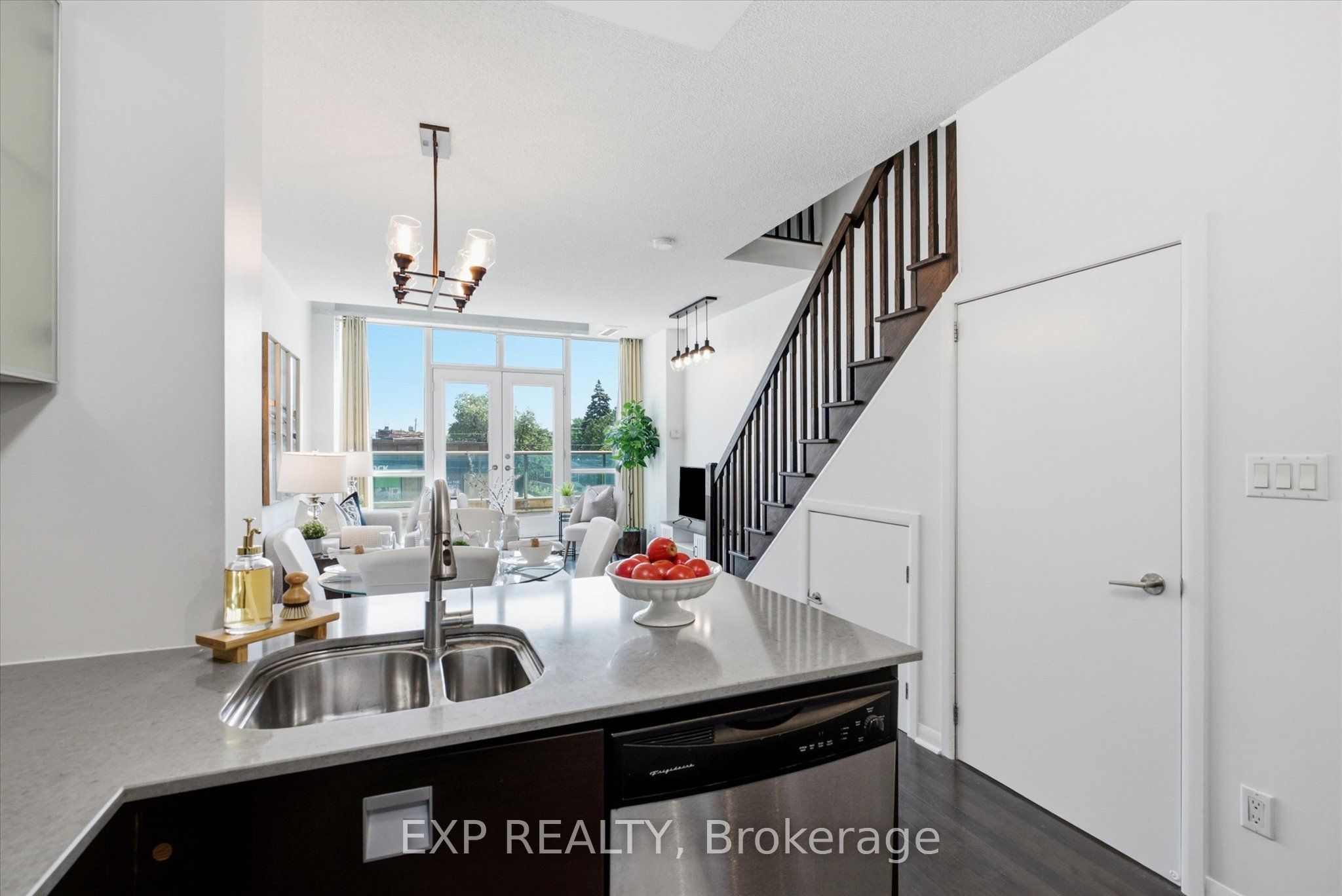 Residential in Toronto W08 5