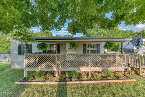 125 Roaming Dr, Chuckey, TN, 37641-4889 | Card Image