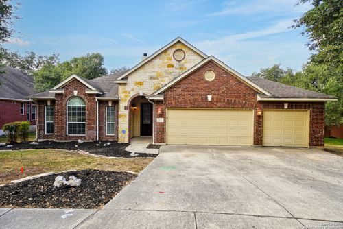 177 Brush Trail Ln, Cibolo, TX, 78108-3332 | Card Image