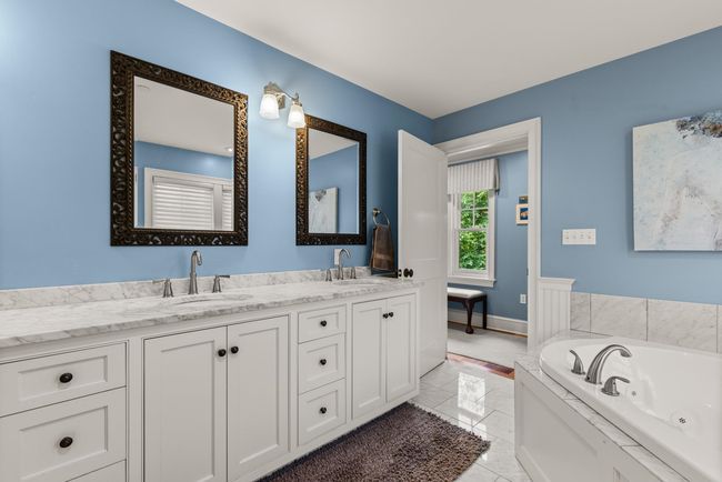 UNIT-4 - 162 Mill Pond Way, Condo with 3 bedrooms, 3 bathrooms and null parking in Portsmouth NH | Image 47