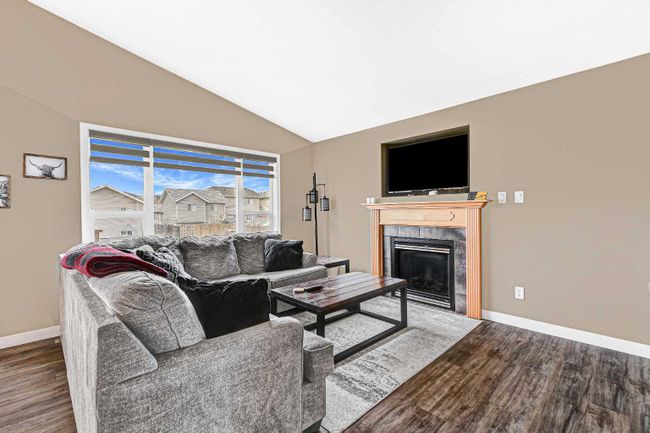 9610 90 St, House detached with 4 bedrooms, 2 bathrooms and 4 parking in Grande Prairie AB | Image 4
