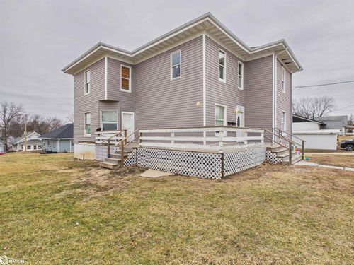 427 E State St, Centerville, IA, 52544-1849 | Card Image