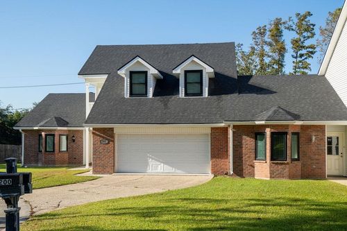 202 Racquet Ln, Houma, LA, 70360-2759 | Card Image