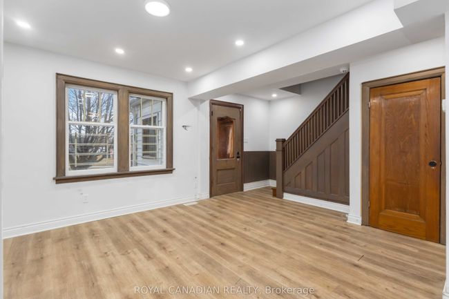 274 Ritson Rd N, House other with 5 bedrooms, 3 bathrooms and 3 parking in Oshawa ON | Image 7