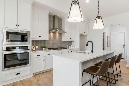 4941 146th St, Basehor, KS, 66007-4900 | Card Image