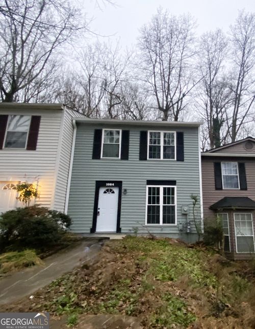 1084 Huntington Trce Se, Smyrna, GA, 30082-2636 | Card Image