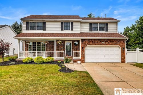 44 Wedgewood Dr, Cheektowaga, NY, 14227-2674 | Card Image