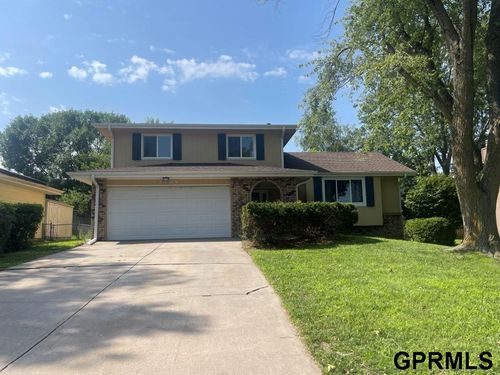 2109 Nottingham Dr, Bellevue, NE, 68123-2048 | Card Image