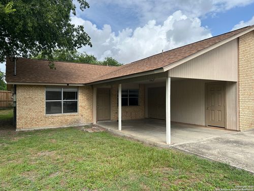1324 Mesquite Ave, New Braunfels, TX, 78130-7722 | Card Image