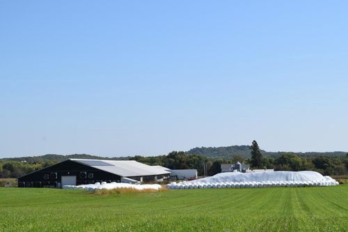 S7450 Morning Crest Dr, Augusta, WI, 54722-7579 | Card Image