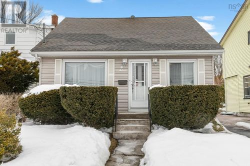 2883 Connaught Avenue, Halifax, NS, B3L3A2 | Card Image