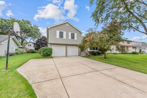 474 Briarcliff Ln, Bartlett, IL, 60103-5126 | Card Image