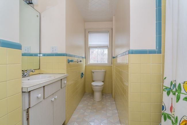431 Clapboardtree St, House other with 4 bedrooms, 3 bathrooms and 6 parking in Westwood MA | Image 17