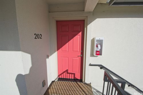 202-626 Valley Rd, Reno, NV, 89512-3462 | Card Image