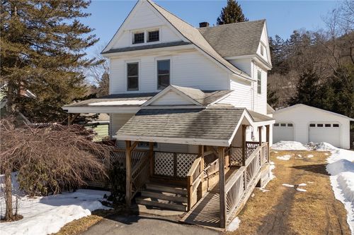 94 Griswold St, Walton, NY, 13856-1239 | Card Image