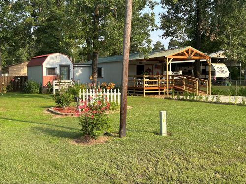 231 Jamaica Ave, Pointblank, TX, 77364-4466 | Card Image