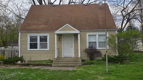 102 79th St, Willowbrook, IL, 60527-2604 | Card Image