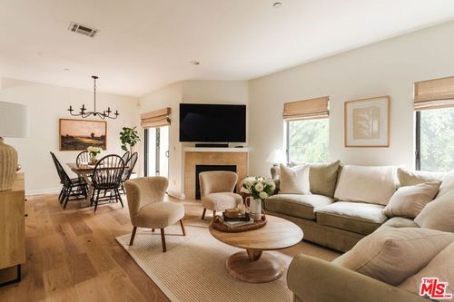 4-14322 Dickens St, Sherman Oaks, CA, 91423-5860 | Card Image