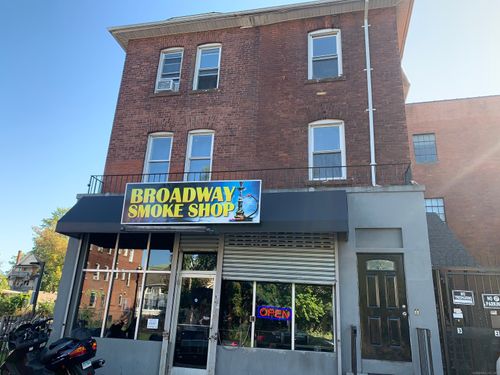 804 Broad St, Hartford, CT, 06106-4619 | Card Image