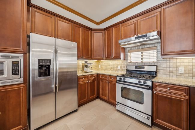 1012 Pavillion St, Townhouse with 2 bedrooms, 3 bathrooms and null parking in Dallas TX | Image 13