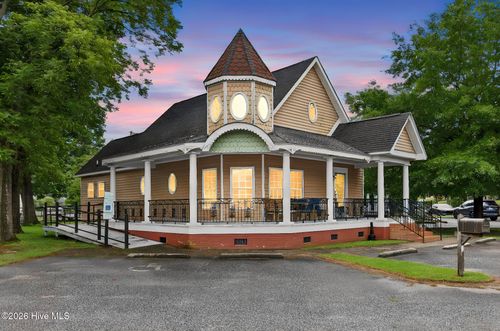420 S Main St, Laurinburg, NC, 28352-4134 | Card Image