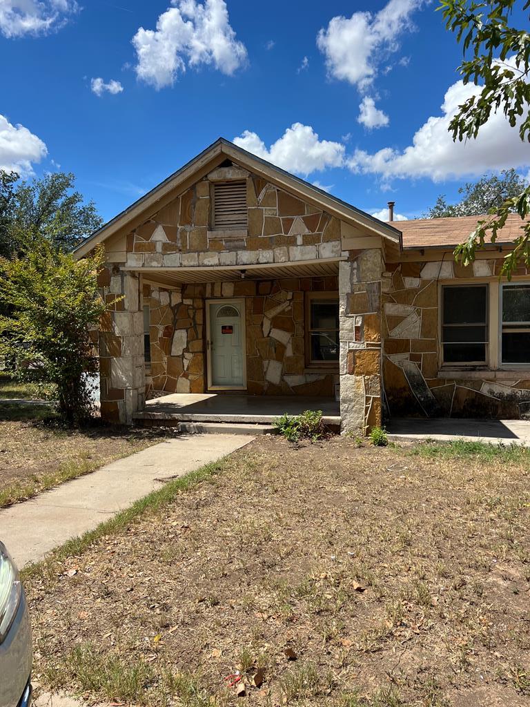 Houston St, San Angelo, TX 76901