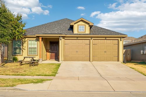 8420 Steel Dust Dr, Fort Worth, TX, 76179-4350 | Card Image