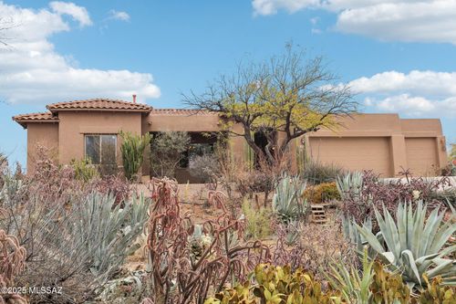 12388 N Washbed Dr, Oro Valley, AZ, 85755-8758 | Card Image