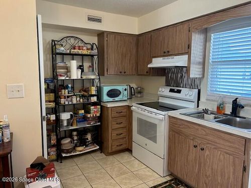c215-4304 London Town Rd, Titusville, FL, 32796-1006 | Card Image