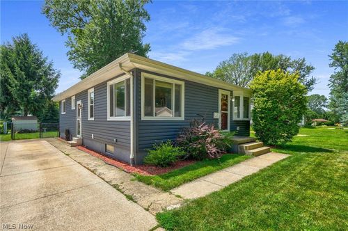 626 Alameda Ave, Cuyahoga Falls, OH, 44221-1206 | Card Image