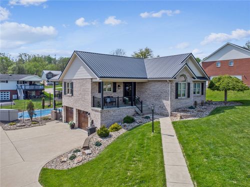 216 Elm Dr, Mount Pleasant, PA, 15666-3408 | Card Image