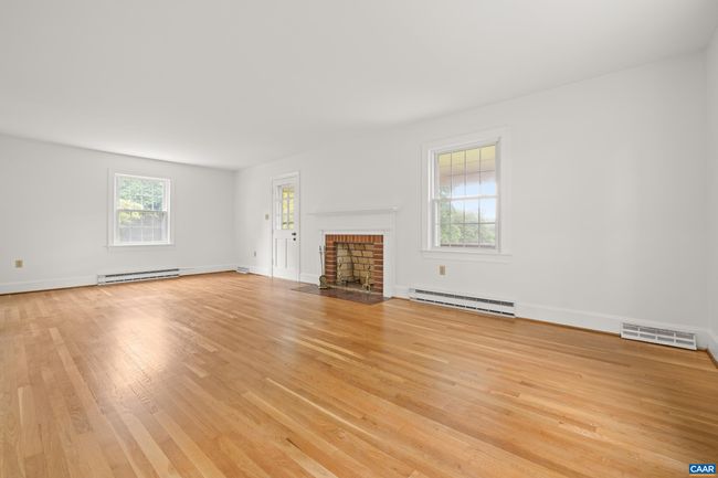 7928 Howardsville Rd, House other with 4 bedrooms, 3 bathrooms and null parking in SCOTTSVILLE VA | Image 7