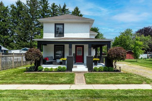 19 Dufferin St, Burford, ON, N0E1A0 | Card Image