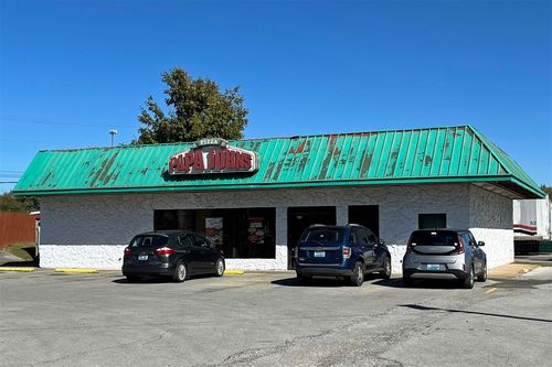 828 N Main St, Franklin, KY, 42134-1335 | Card Image