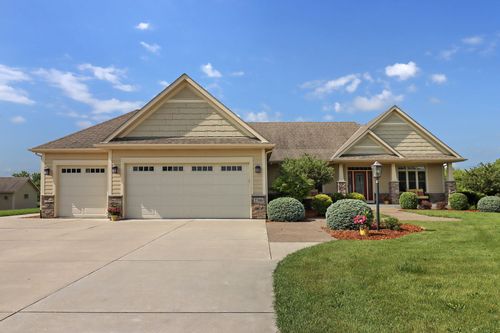 2310 Thoreau Ct, Franksville, WI, 53126-9387 | Card Image