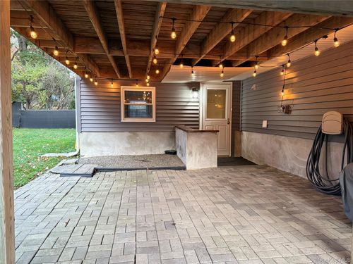 77 Elk Rd, East Fishkill, NY, 12533-5033 | Card Image