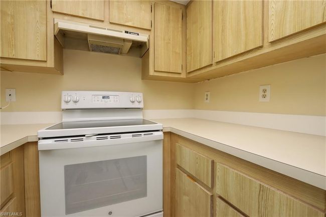 APT-206 - 1275 7 Th Ave N, Condo with 2 bedrooms, 2 bathrooms and 1 parking in NAPLES FL | Image 11