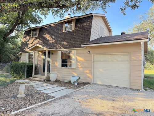 850 Riviera Dr, Canyon Lake, TX, 78133-4070 | Card Image