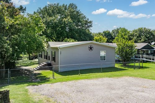 327 Whispering Trl, Gun Barrel City, TX, 75156-3931 | Card Image