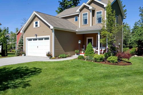 24-25 Redwood Way, Manchester, NH, 03102-8454 | Card Image
